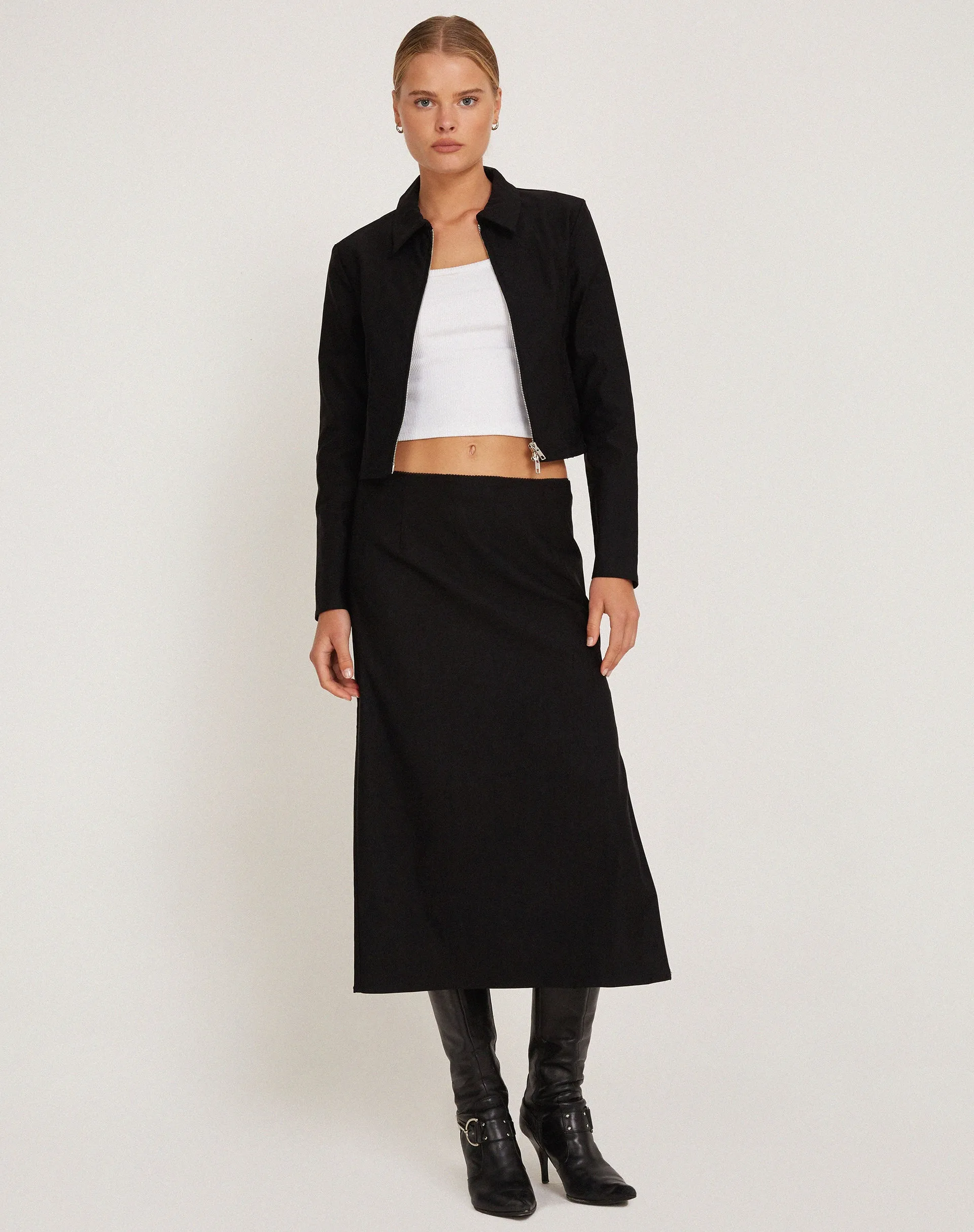 Carson Cropped Jacket in Black