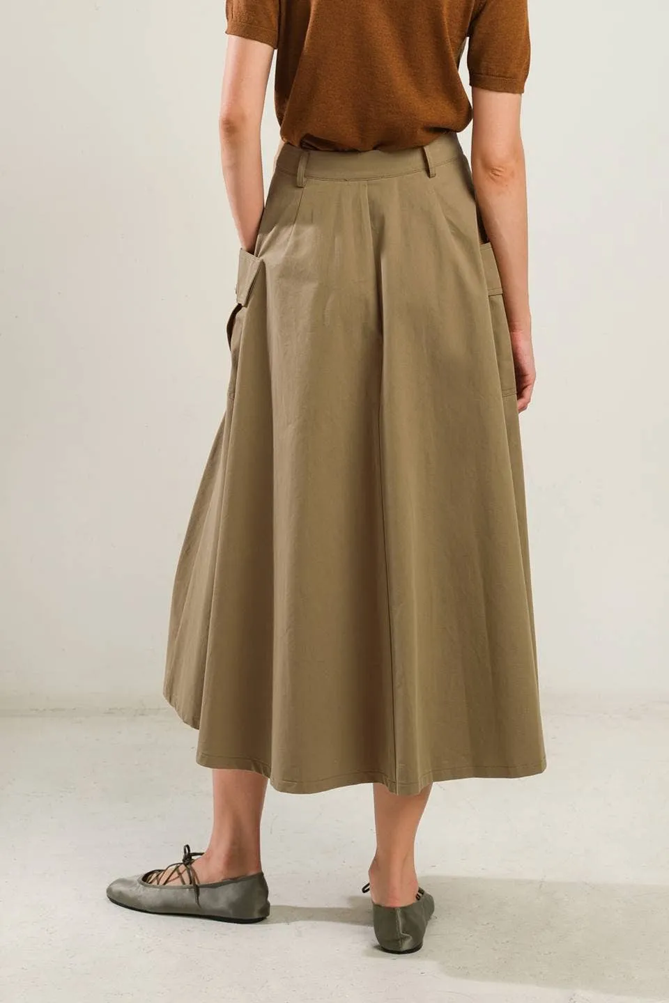 Full Midi Skirt with Pockets