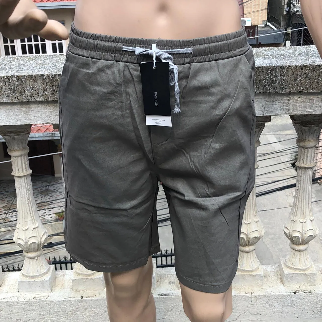 INSTOCK - 2023 Summer elastic waist casual shorts for men.