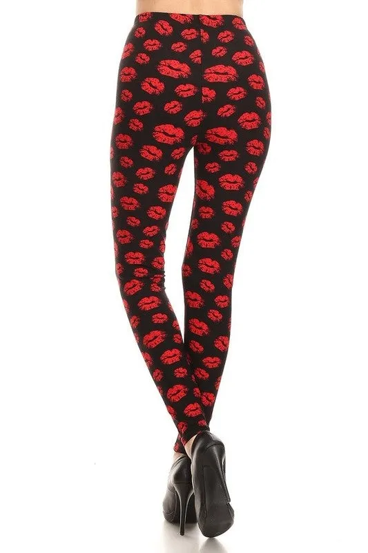 Lipstick Kiss Print Leggings - Plus