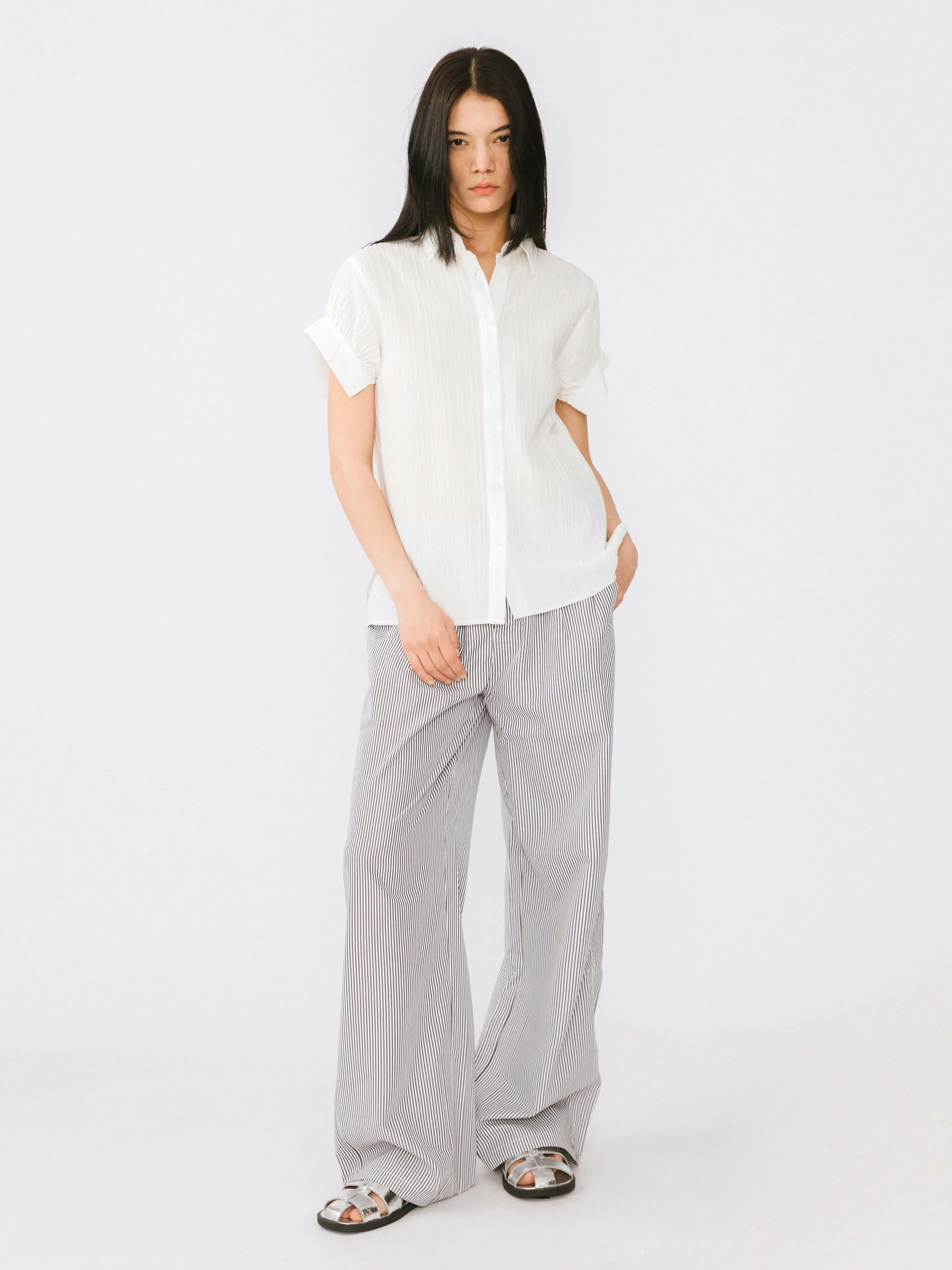 Loose Shirt with Pleated Short Sleeves