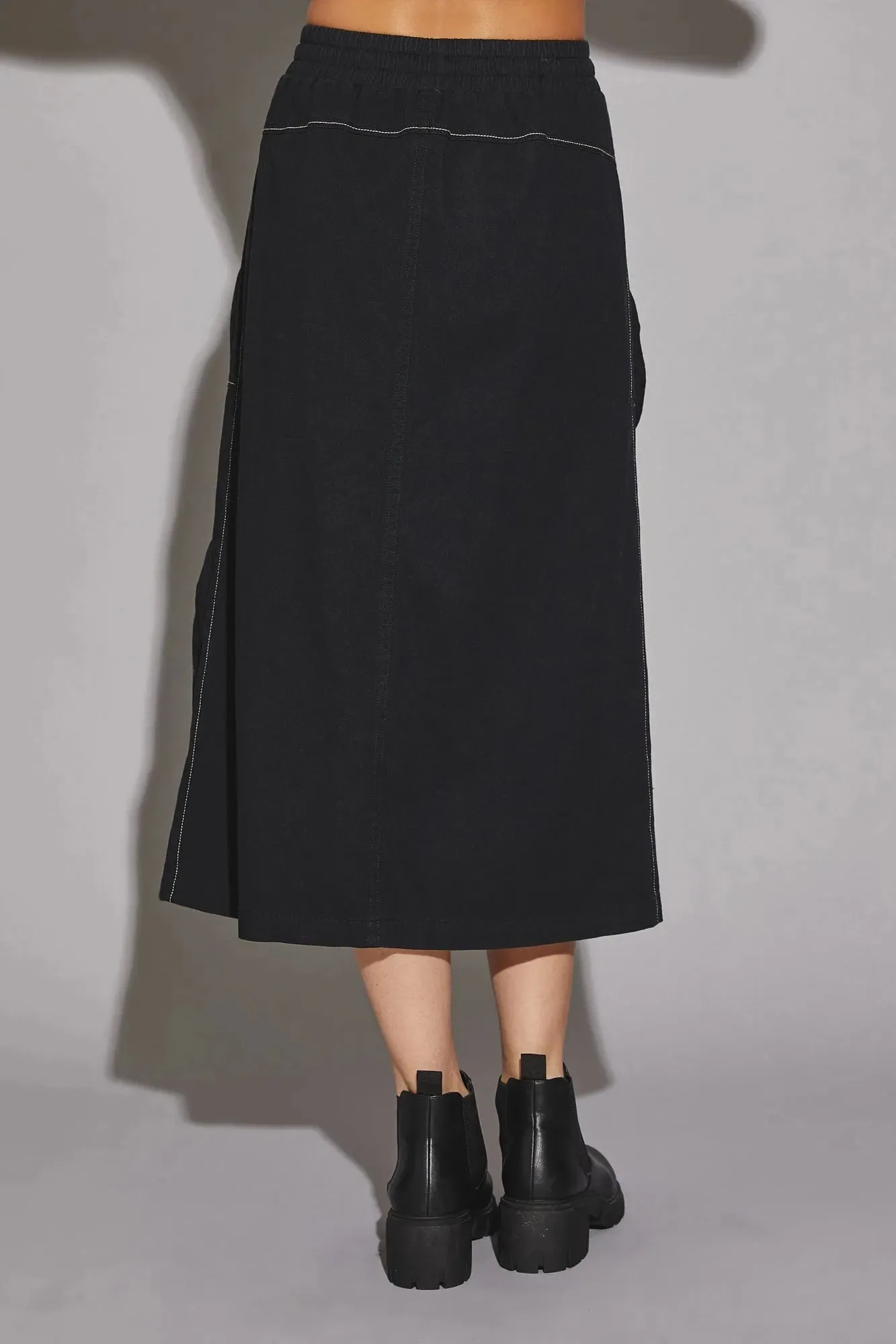 Utility Pockets Front Slit Drawstring Waist Midi Skirt